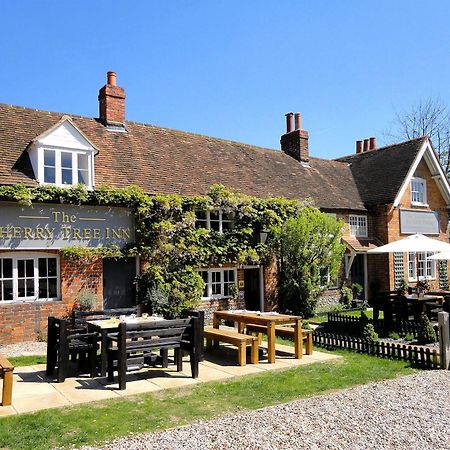 The Cherry Tree Inn Henley-on-Thames ภายนอก รูปภาพ