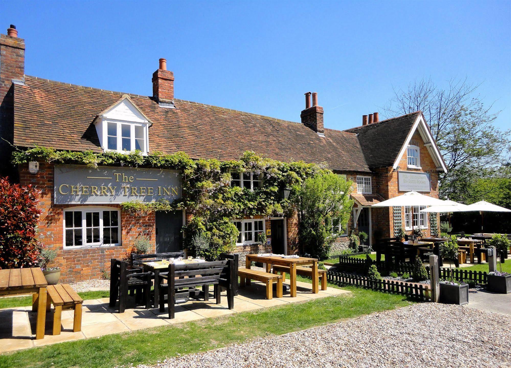 The Cherry Tree Inn Henley-on-Thames ภายนอก รูปภาพ